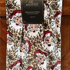 Viral Monica Benavidez Leopard Santa Plush Throw